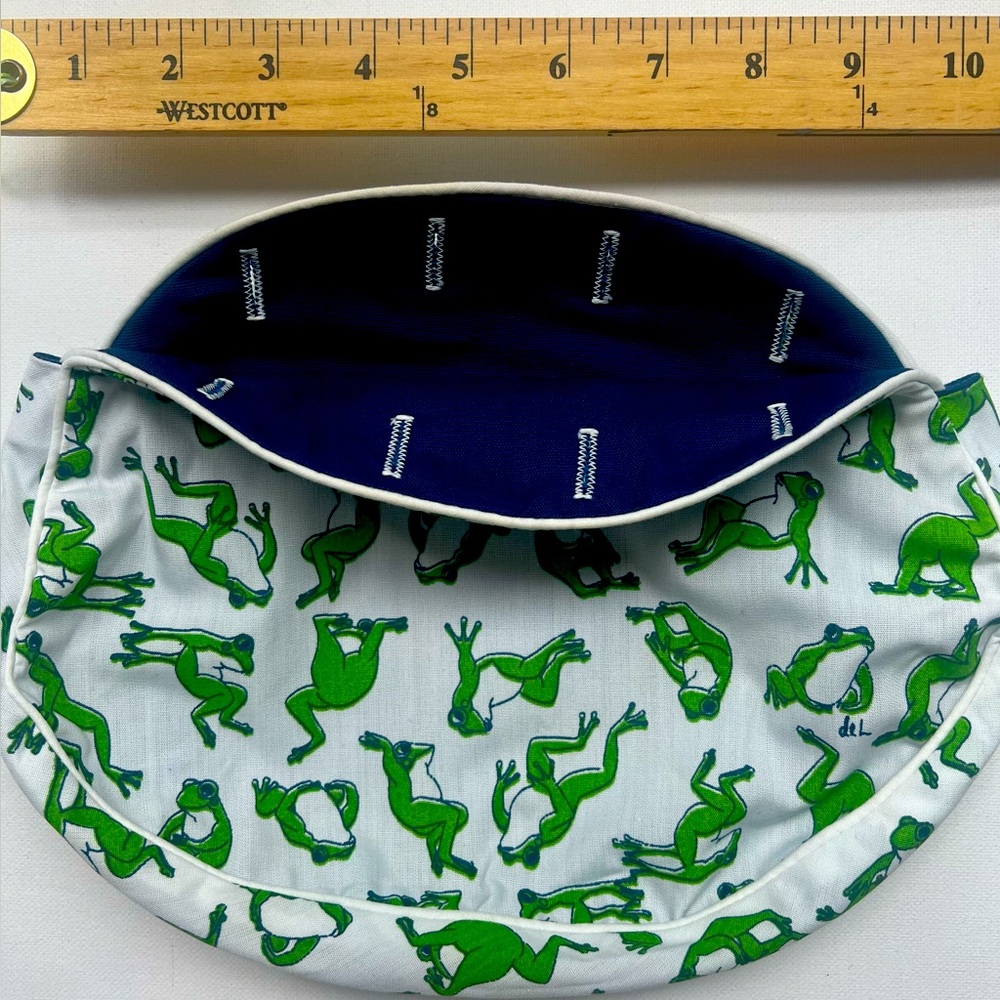 REVERSIBLE Vintage Bermuda Bag Cover FROGS